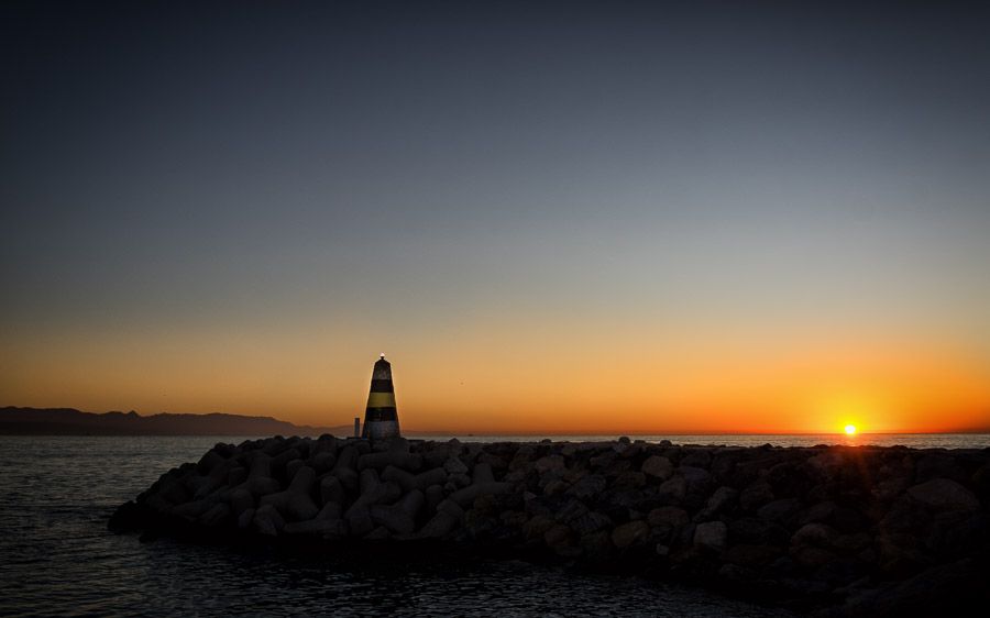 /mirror/hugo/raw/branch/release-0.126.0/docs/static/images/blog/sunset.jpg